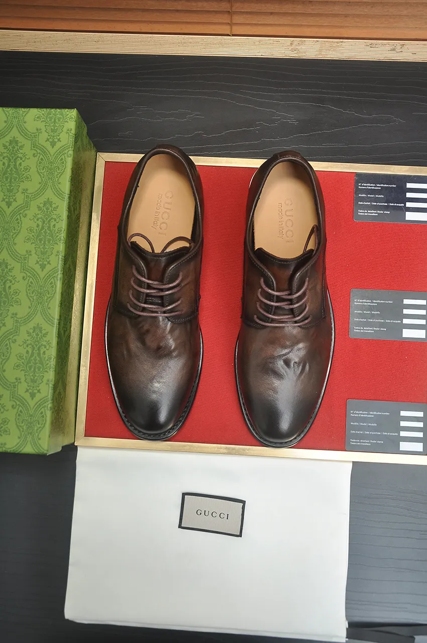 Men's shoes 💰580💶 Brand: GUCCI (Gucci) Standard code: Men's code 38/44 (45 can be customized) Grade: Same as the official website Original quality Material: Original cowhide Water-dyed cowhide lining Original rubber outsole Style category: Men's fashionable casual leather shoes Distinguished big-name luxury elements Top luxury Color: Actual picture
